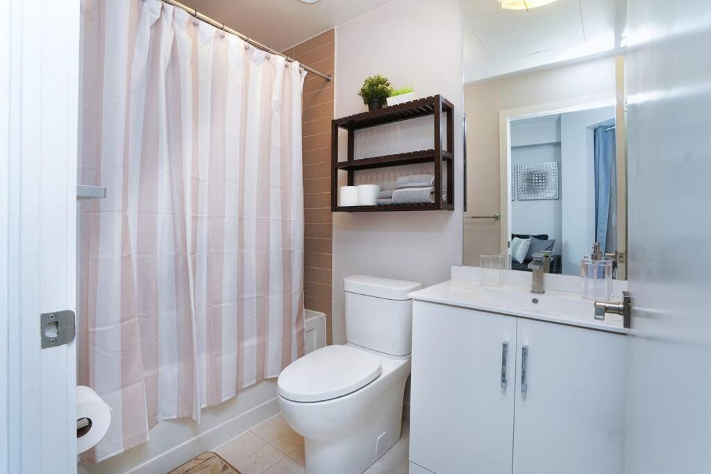 1504 Brand New Best Location 1Br Den With Amazing View Toronto Eksteriør billede